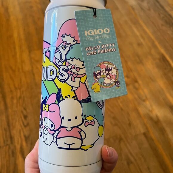 Hello Kitty X Igloo 16 oz Stainless Steel Can - Picture 2 of 7